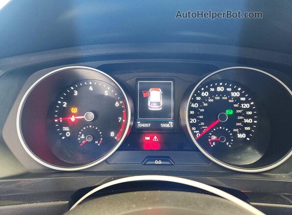 3VV1B7AX9MM132987 2021 VOLKSWAGEN TIGUAN Black Widok zestawu wskaźników