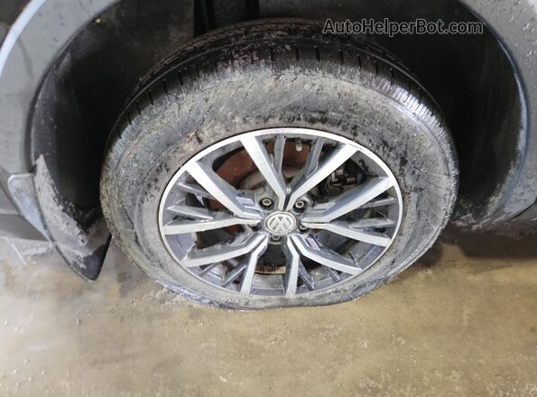 3VV1B7AXXMM121562 2021 VOLKSWAGEN TIGUAN Черный 