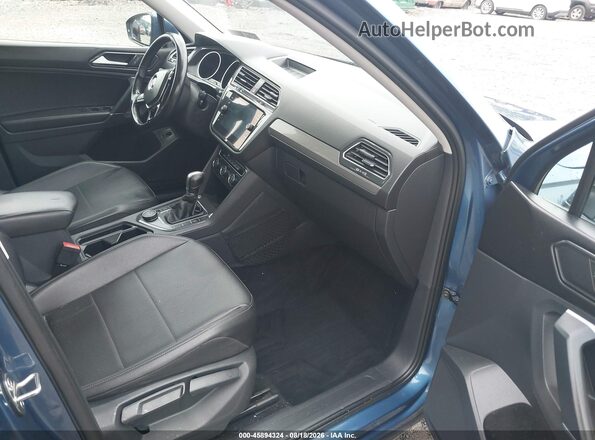 3VV2B7AX0JM110098 2018 VOLKSWAGEN TIGUAN Blue Вид салону спереду