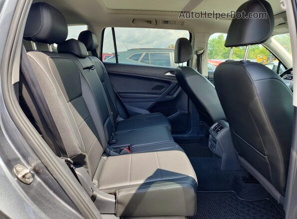 3VV2B7AX0JM122249 2018 VOLKSWAGEN TIGUAN Gray Вид задньої частини салону