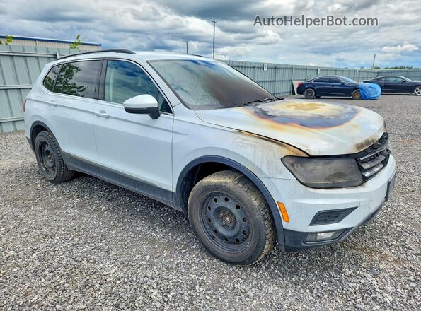 3VV2B7AX0JM166493 2018 VOLKSWAGEN TIGUAN Серебряный Передняя правая четверть