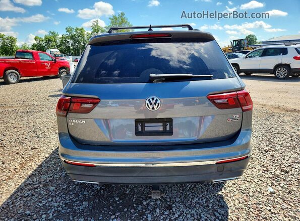 3VV2B7AX0JM184377 2018 VOLKSWAGEN TIGUAN Gray Rear view