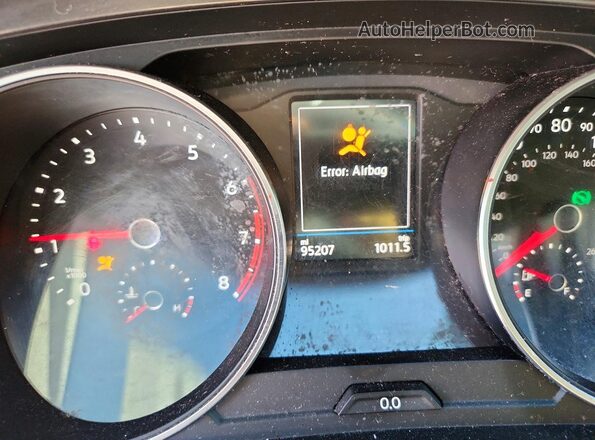 3VV2B7AX0JM184377 2018 VOLKSWAGEN TIGUAN Gray Instrument cluster view