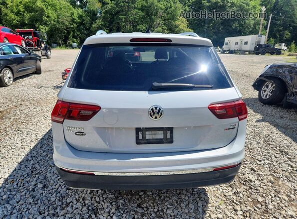 3VV2B7AX0JM191734 2018 VOLKSWAGEN TIGUAN White Հետևի տեսք