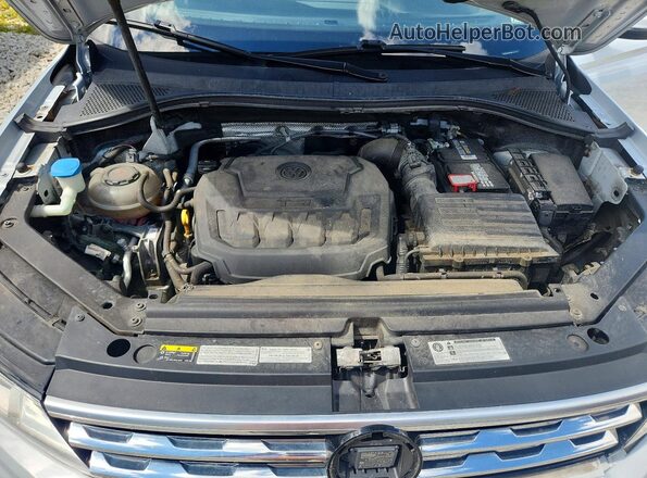 3VV2B7AX0JM191734 2018 VOLKSWAGEN TIGUAN White Սալոնի հետևի տեսք