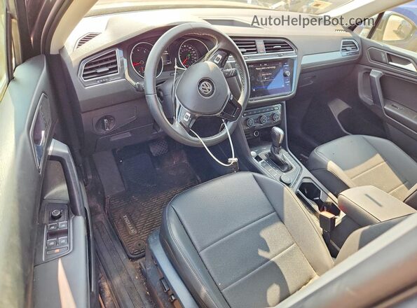 3VV2B7AX0MM015402 2021 VOLKSWAGEN TIGUAN Gray Dashboard view