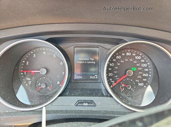 3VV2B7AX0MM015402 2021 VOLKSWAGEN TIGUAN Gray Instrument cluster view
