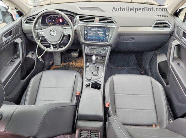 3VV2B7AX0MM125544 2021 VOLKSWAGEN TIGUAN Black წინა პანელის ხედი