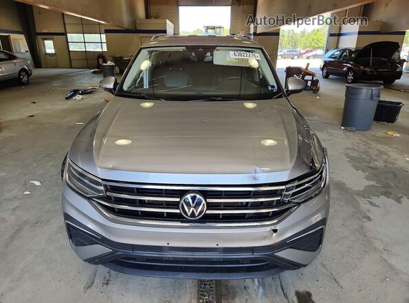 3VV2B7AX0RM036015 2024 VOLKSWAGEN TIGUAN Gray Вид спереду
