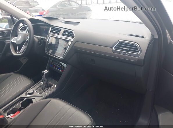 3VV2B7AX0RM194936 2024 VOLKSWAGEN TIGUAN Gray Սալոնի դիմացի տեսք