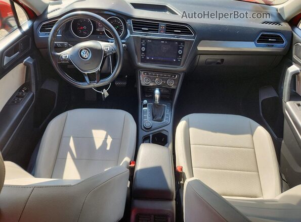 3VV2B7AX1KM033842 2019 VOLKSWAGEN TIGUAN Оранжевый Вид панели приборов
