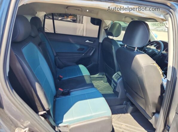 3VV2B7AX1LM164495 2020 VOLKSWAGEN TIGUAN Gray Widok wnętrza z tyłu