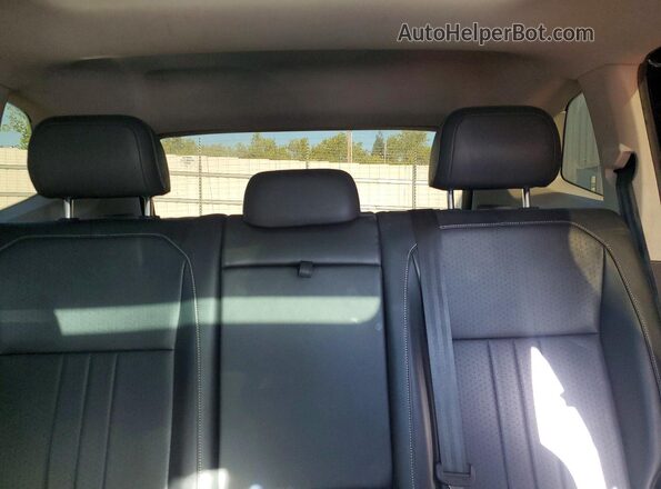 3VV2B7AX1NM019122 2022 VOLKSWAGEN TIGUAN Black უკანა სავარძლების ხედი
