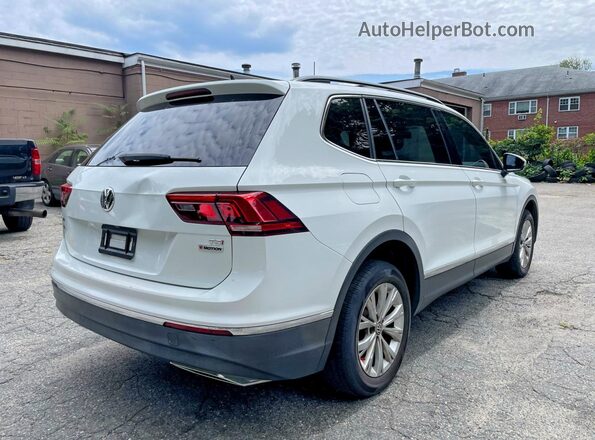 3VV2B7AX2JM071188 2018 VOLKSWAGEN TIGUAN White Передня права чверть