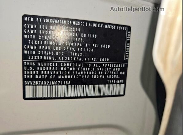 3VV2B7AX2JM071188 2018 VOLKSWAGEN TIGUAN White Вид задніх сидінь