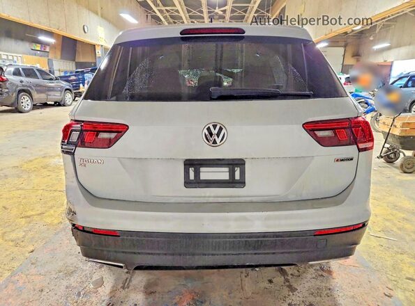 3VV2B7AX2KM038631 2019 VOLKSWAGEN TIGUAN Белый Вид сзади
