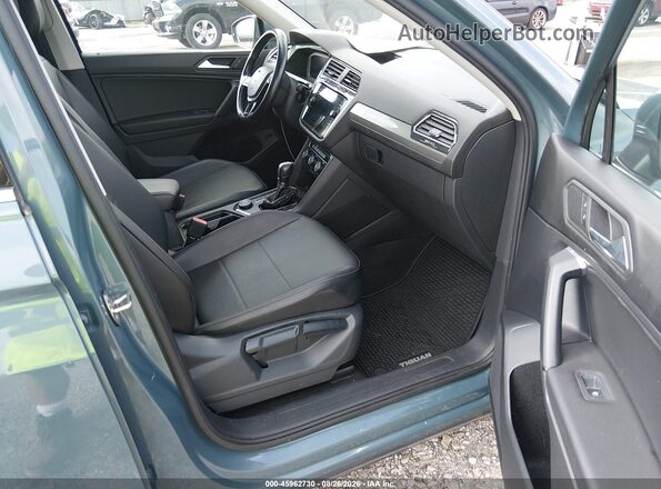 3VV2B7AX2KM094178 2019 VOLKSWAGEN TIGUAN Teal Front interior view