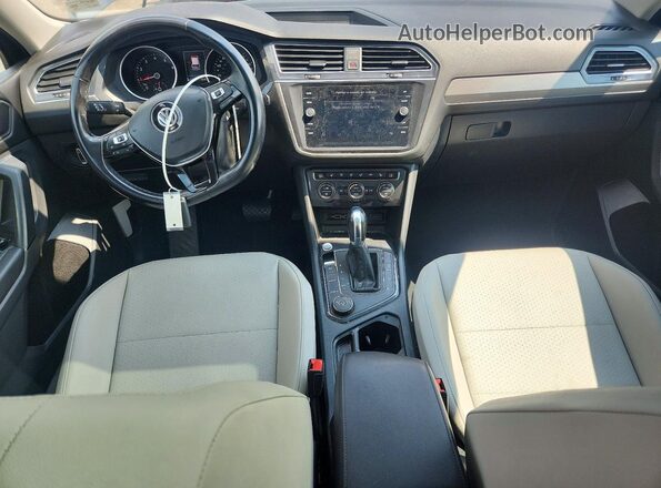 3VV2B7AX2KM122125 2019 VOLKSWAGEN TIGUAN Серый Вид панели приборов