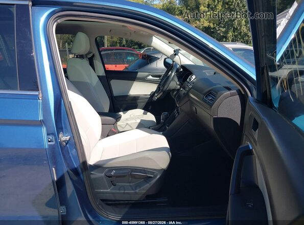 3VV2B7AX2KM137899 2019 VOLKSWAGEN TIGUAN Синий Вид салона спереди