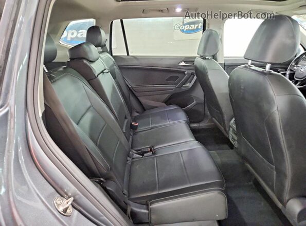 3VV2B7AX2KM145324 2019 VOLKSWAGEN TIGUAN Gray Սալոնի հետևի տեսք