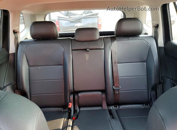 3VV2B7AX2LM154011 2020 VOLKSWAGEN TIGUAN Black უკანა სავარძლების ხედი