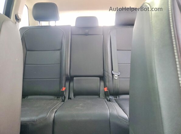 3VV2B7AX2MM033710 2021 VOLKSWAGEN TIGUAN Black Вид задніх сидінь
