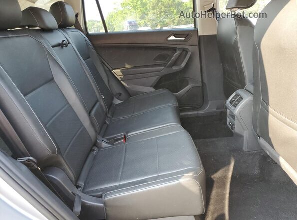 3VV2B7AX2MM083815 2021 VOLKSWAGEN TIGUAN Silver Vista interior trasera