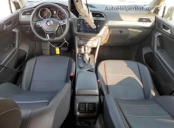 3VV2B7AX2MM083815 2021 VOLKSWAGEN TIGUAN Silver Vista del salpicadero