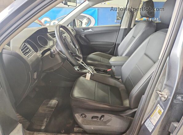 3VV2B7AX2MM095978 2021 VOLKSWAGEN TIGUAN Gray Вид салону спереду