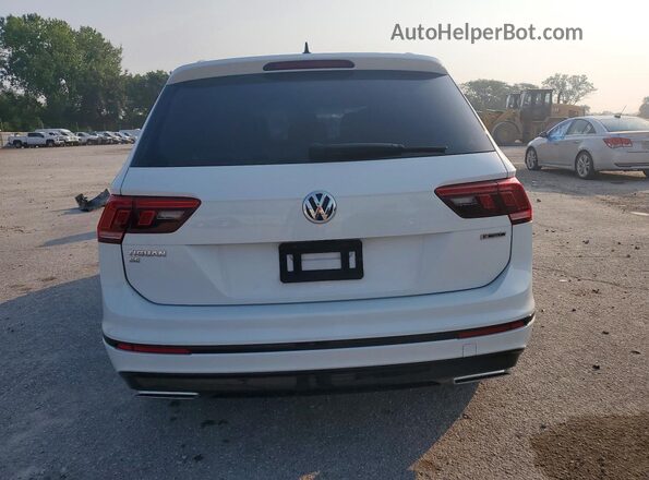 3VV2B7AX2MM117557 2021 VOLKSWAGEN TIGUAN Black Հետևի տեսք