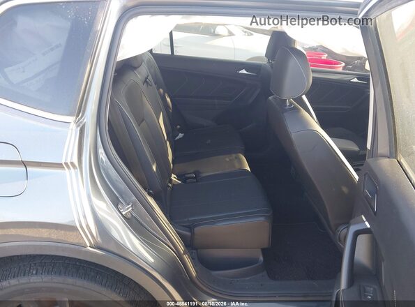 3VV2B7AX2NM014592 2022 VOLKSWAGEN TIGUAN Gray Vista de la etiqueta del VIN