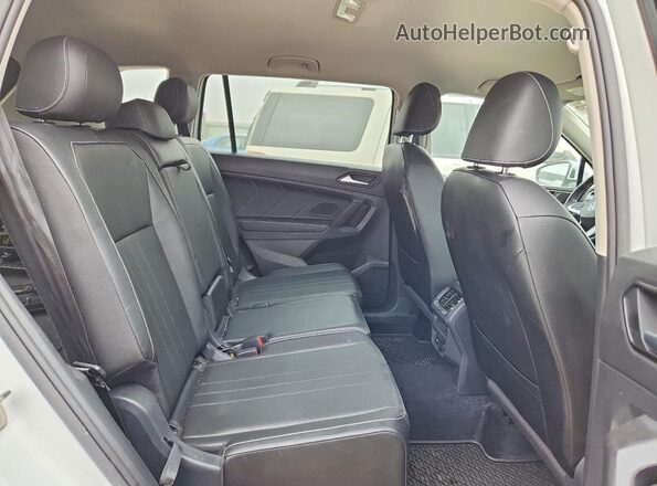 3VV2B7AX2NM101246 2022 VOLKSWAGEN TIGUAN Белый Вид задних сидений