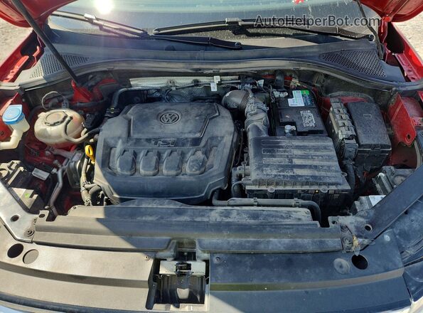 3VV2B7AX2NM125269 2022 VOLKSWAGEN TIGUAN Красный Вид задней части салона