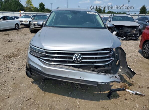 3VV2B7AX2PM026471 2023 VOLKSWAGEN TIGUAN Silver Widok z przodu
