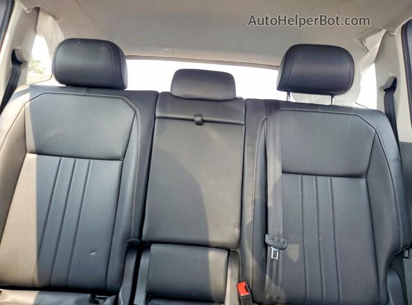 3VV2B7AX2PM026471 2023 VOLKSWAGEN TIGUAN Silver Widok tylnych siedzeń
