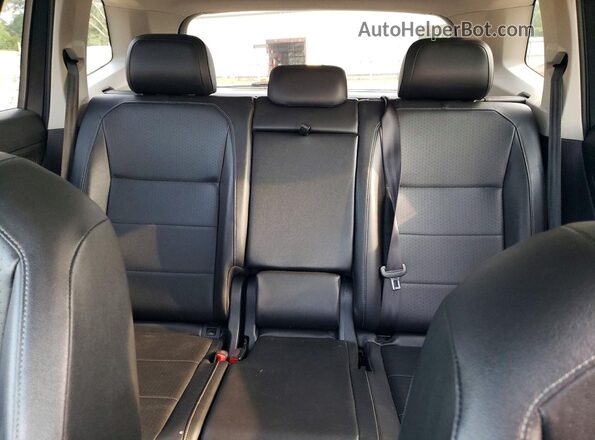 3VV2B7AX3JM005863 2018 VOLKSWAGEN TIGUAN Gray უკანა სავარძლების ხედი