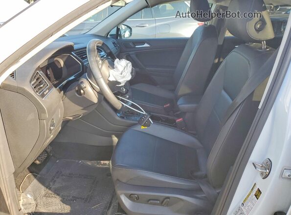 3VV2B7AX3KM053123 2019 VOLKSWAGEN TIGUAN White წინა სალონის ხედი