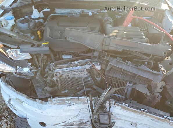 3VV2B7AX3KM053123 2019 VOLKSWAGEN TIGUAN White უკანა სალონის ხედი