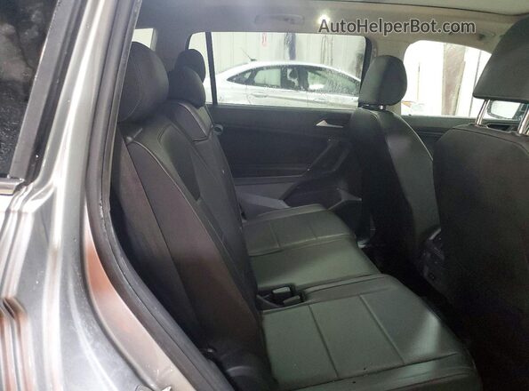 3VV2B7AX3LM013982 2020 VOLKSWAGEN TIGUAN Серый Вид задней части салона