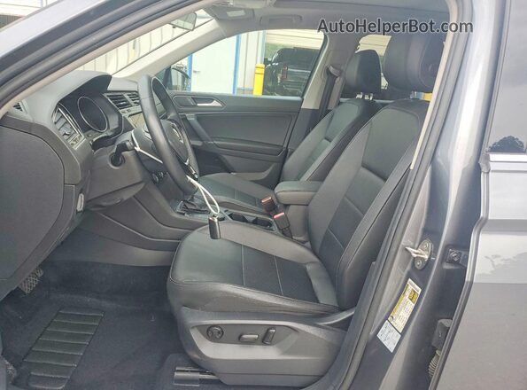 3VV2B7AX3LM066634 2020 VOLKSWAGEN TIGUAN Blue Vista interior delantera