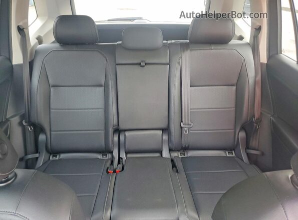 3VV2B7AX3LM066634 2020 VOLKSWAGEN TIGUAN Blue Vista de los asientos traseros