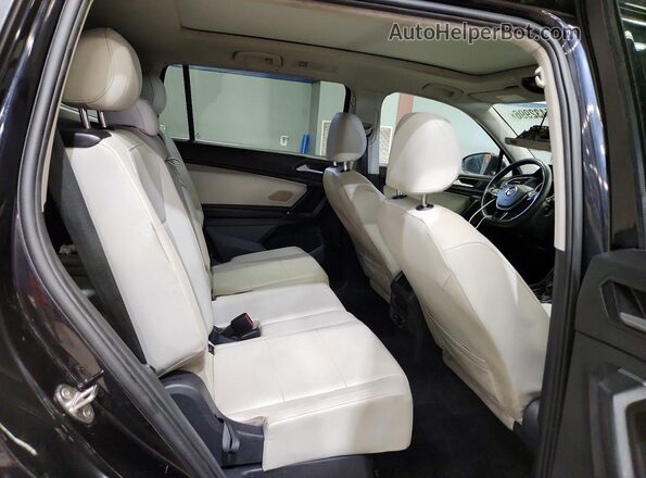 3VV2B7AX3LM095227 2020 VOLKSWAGEN TIGUAN Black Vista interior trasera