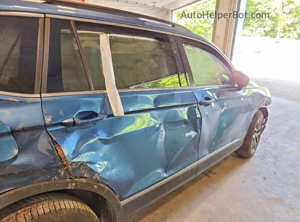3VV2B7AX3LM134608 2020 VOLKSWAGEN TIGUAN Blue Rear interior view