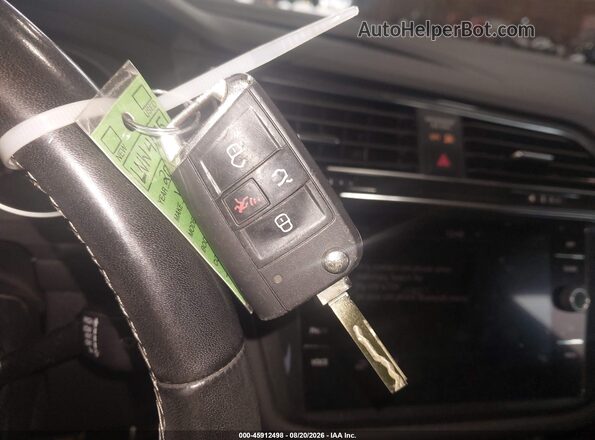 3VV2B7AX3MM024739 2021 VOLKSWAGEN TIGUAN White Առջևի վահանակի տեսք