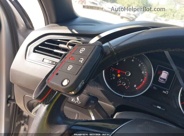 3VV2B7AX3MM029360 2021 VOLKSWAGEN TIGUAN Silver Առջևի վահանակի տեսք