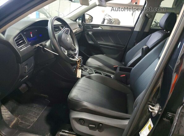 3VV2B7AX3NM130559 2022 VOLKSWAGEN TIGUAN Black Вид салону спереду