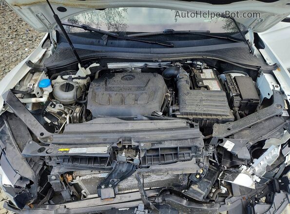 3VV2B7AX4JM003085 2018 VOLKSWAGEN TIGUAN White უკანა სალონის ხედი