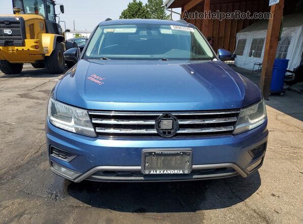 3VV2B7AX4JM015317 2018 VOLKSWAGEN TIGUAN Blue Widok z przodu