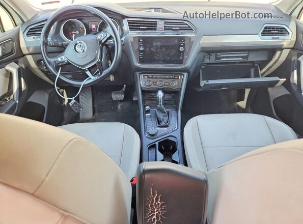 3VV2B7AX4JM140334 2018 VOLKSWAGEN TIGUAN Белый Вид панели приборов