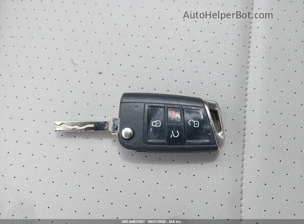 3VV2B7AX4KM038968 2019 VOLKSWAGEN TIGUAN Белый Вид панели приборов